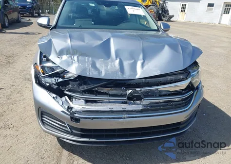 2024 Volkswagen Jetta 1.5T Se from USA, damaged, VIN 3VWEM7BU8RM048873